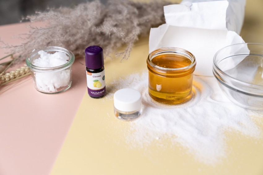 DIY LipSrub für zarte Lippen 100 natürliche Zutaten