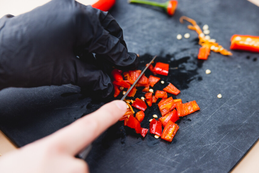 Feurig-scharfes Chili-Öl - AT Q19 DE